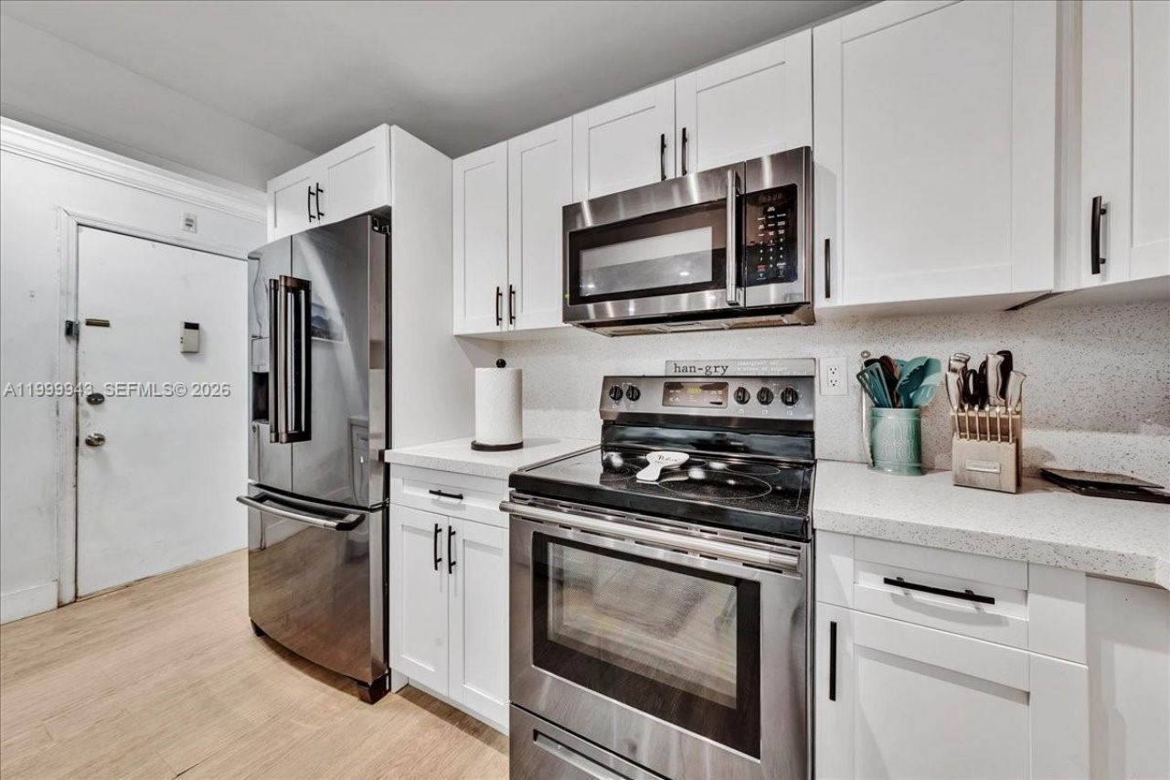 9225 SW 87th Ave, Unit A12, Miami, FL 33176 Photo