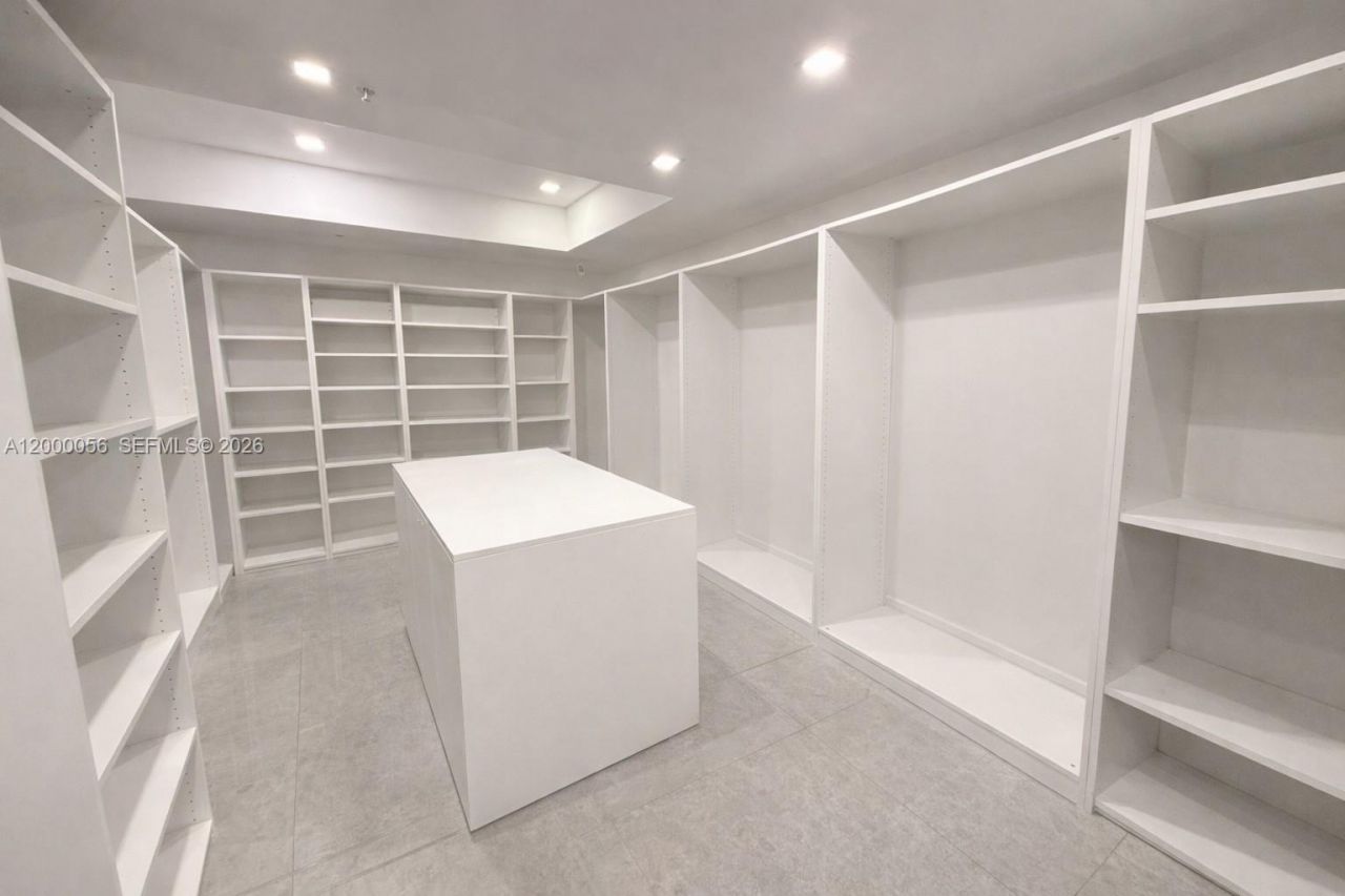 17301 Biscayne Blvd, Unit 308, North Miami Beach, FL 33160 Photo