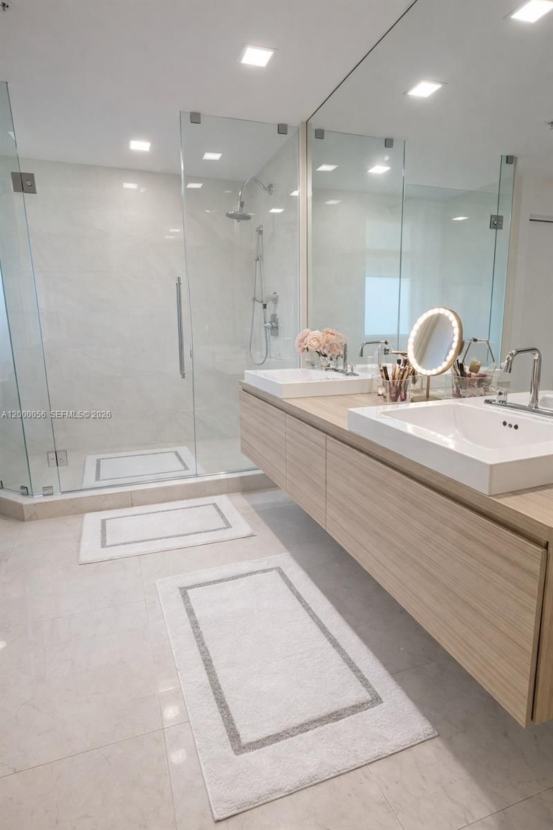 17301 Biscayne Blvd, Unit 308, North Miami Beach, FL 33160 Photo