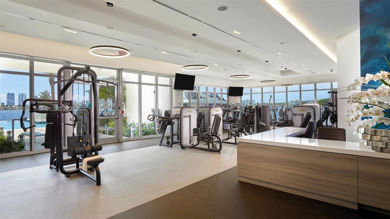 17301 Biscayne Blvd, Unit 308, North Miami Beach, FL 33160 Photo