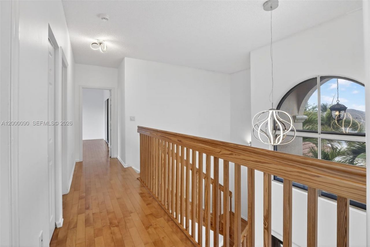 19018 NW 23rd Pl, Pembroke Pines, FL 33029 Photo