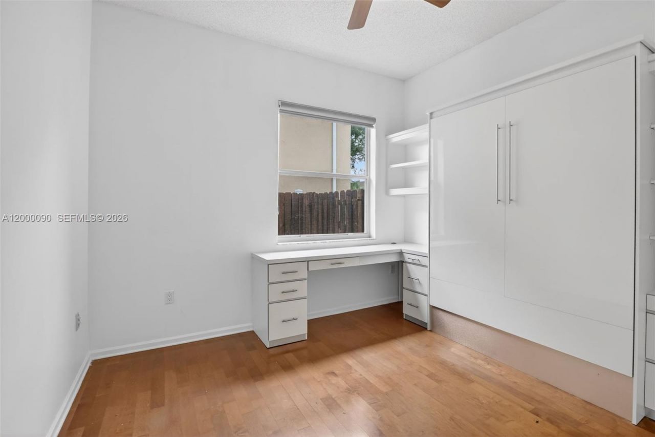 19018 NW 23rd Pl, Pembroke Pines, FL 33029 Photo