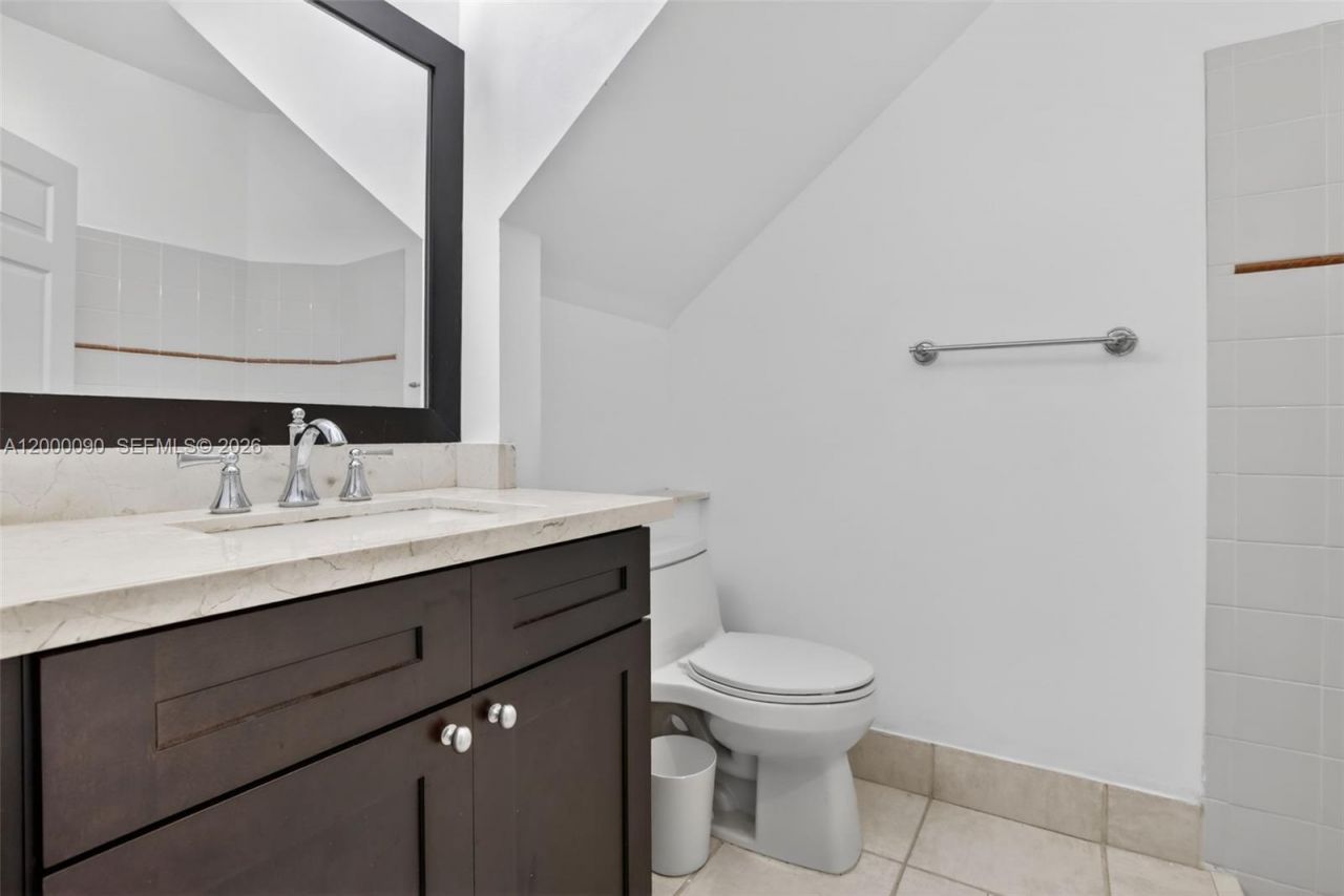 19018 NW 23rd Pl, Pembroke Pines, FL 33029 Photo