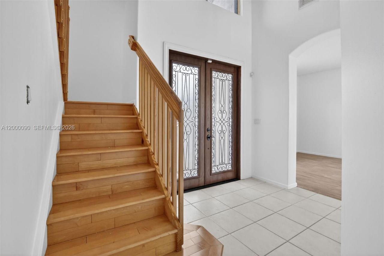 19018 NW 23rd Pl, Pembroke Pines, FL 33029 Photo