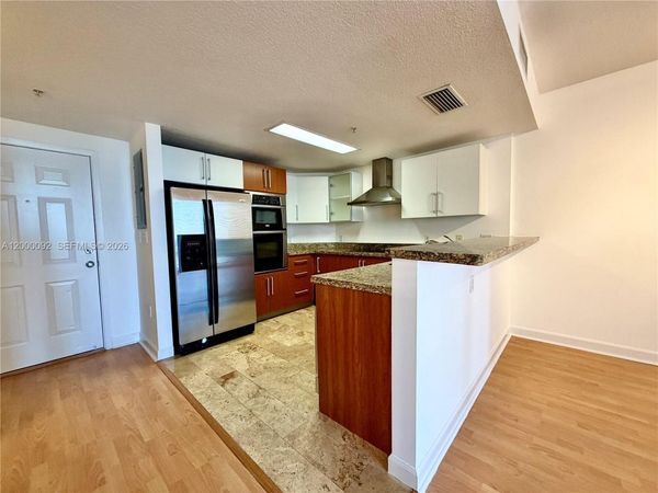 170 SE 14th St, Unit 2906, Miami, FL 33131