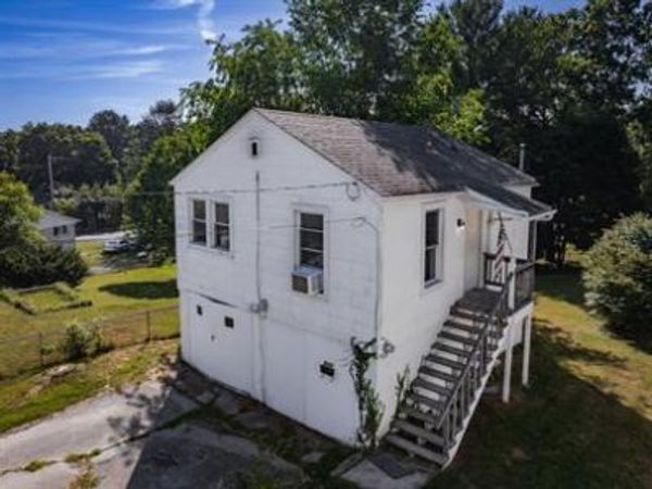 610 1/2 RUSSELL ST, BECKLEY, WV 25801
