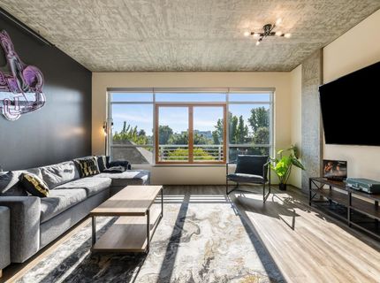 1818 L St #407, Unit 407, Sacramento, CA 95811 Photo