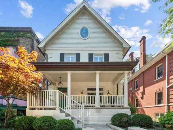 837 W Junior Terrace, Chicago, IL 60613