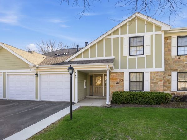 549 Williamsburg Court , Unit 2B, Wheeling, IL 60090