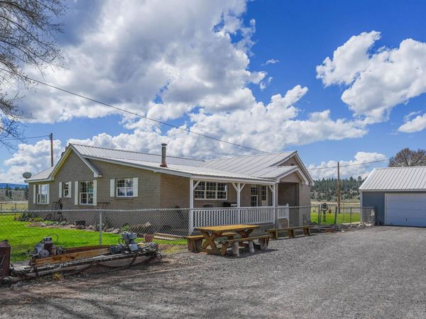 29700 Ivory Pine Road, Bly, OR 97622