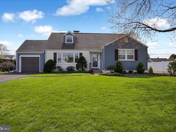 3812 REIFF PLACE, READING, PA 19606