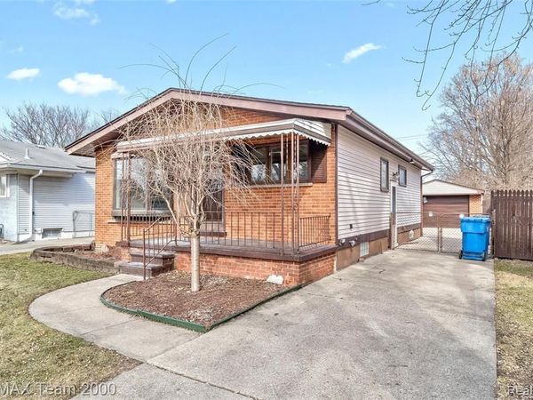 20532 POWERS Avenue, Dearborn Heights, MI 48125