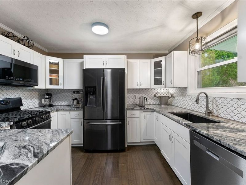 1363 Southeast Boulevard, Salem, OH 44460 Photo 6