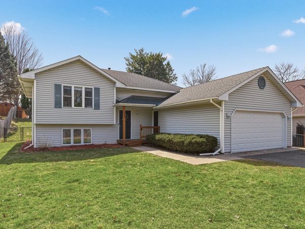 2044 Burke Avenue E, North Saint Paul, MN 55109