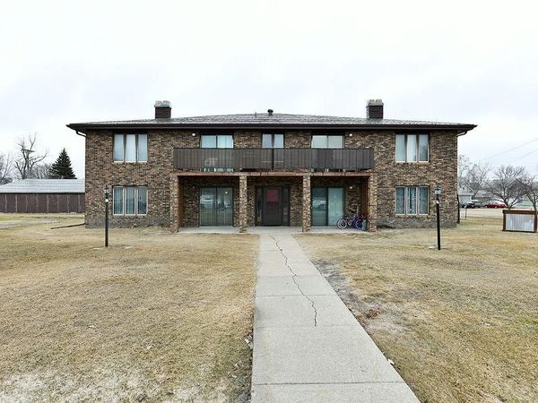 241 6th Avenue S, Casselton, ND 58012