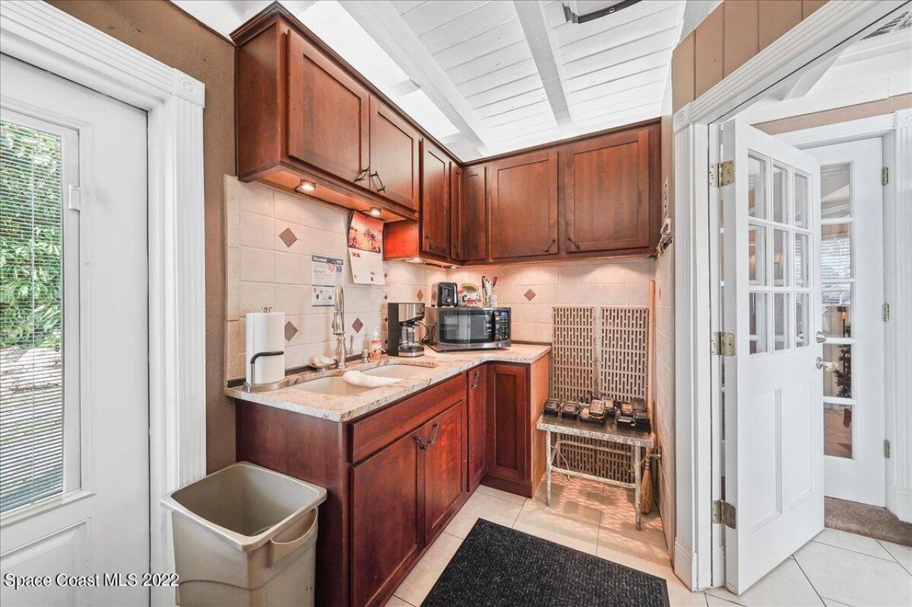 342 N Orlando Avenue, Unit Real Estat, Cocoa Beach, FL 32931 Photo