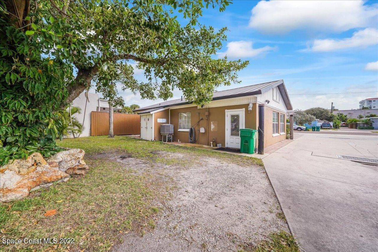 342 N Orlando Avenue, Unit Real Estat, Cocoa Beach, FL 32931 Photo