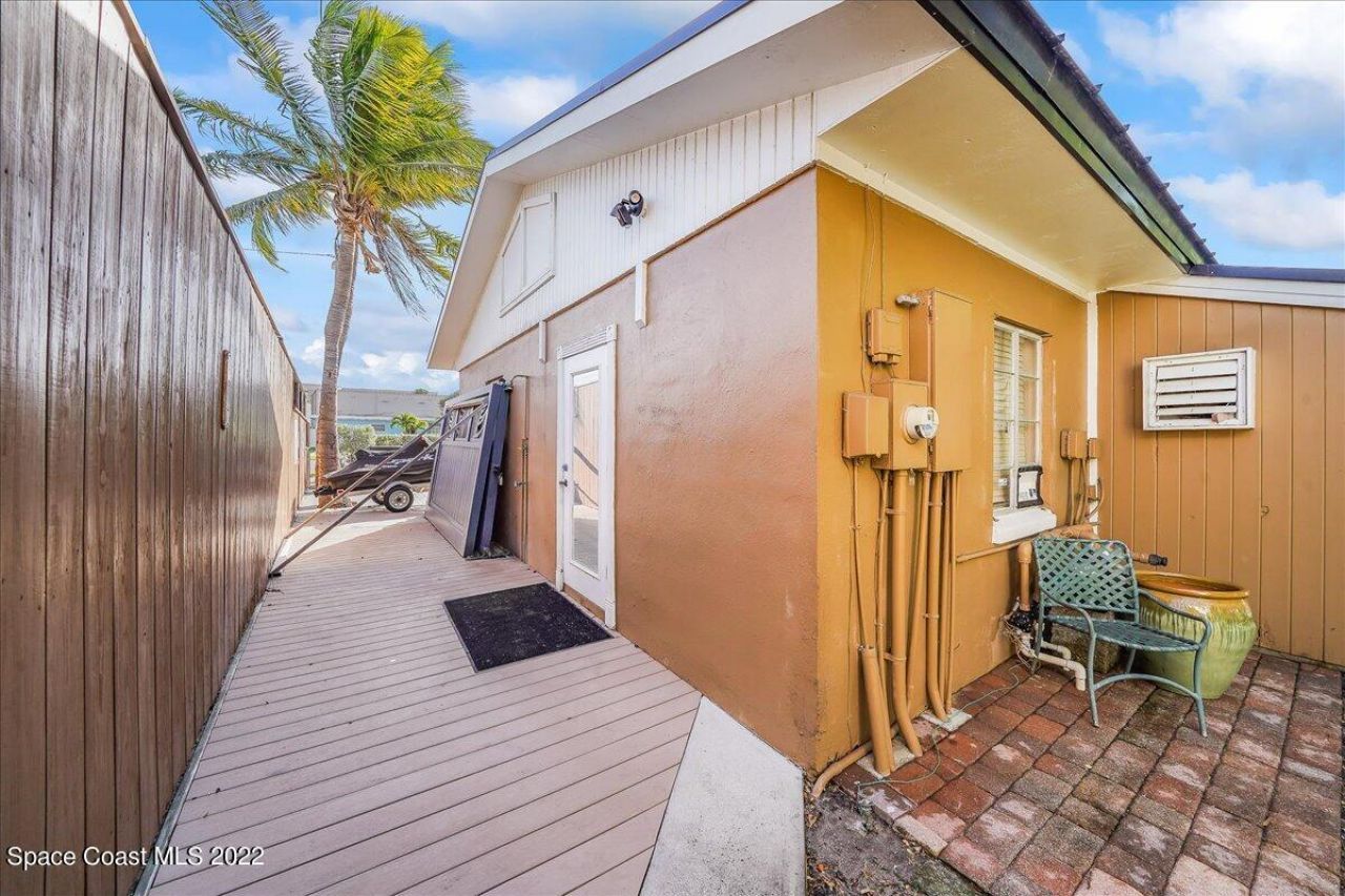 342 N Orlando Avenue, Unit Real Estat, Cocoa Beach, FL 32931 Photo