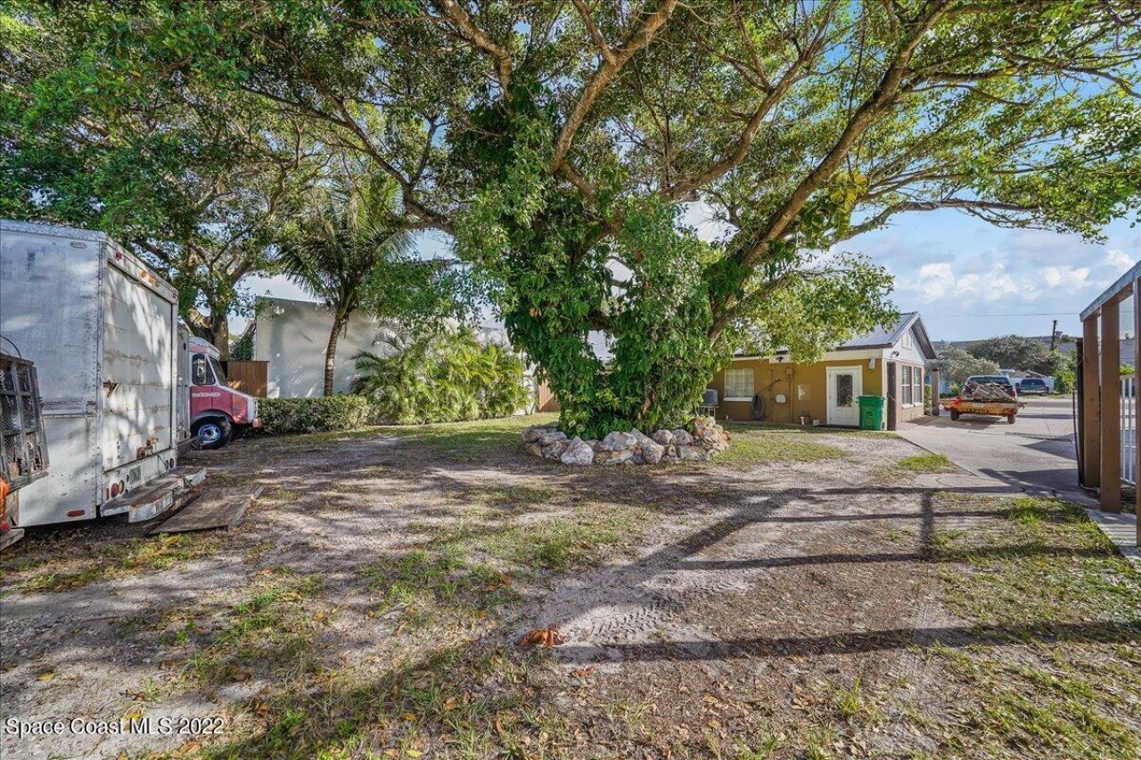 342 N Orlando Avenue, Unit Real Estat, Cocoa Beach, FL 32931 Photo