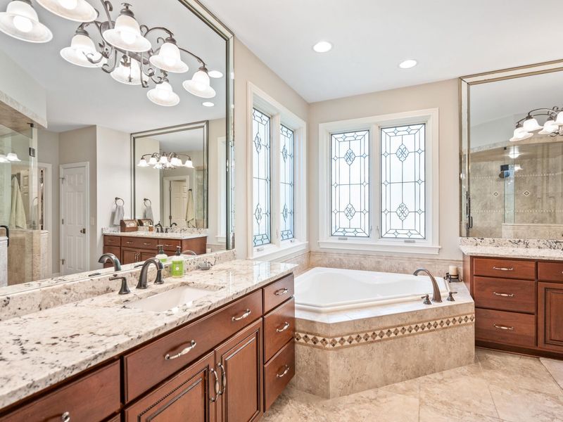 931 Squire Oaks Drive, Villa Hills, KY 41017 Photo 16