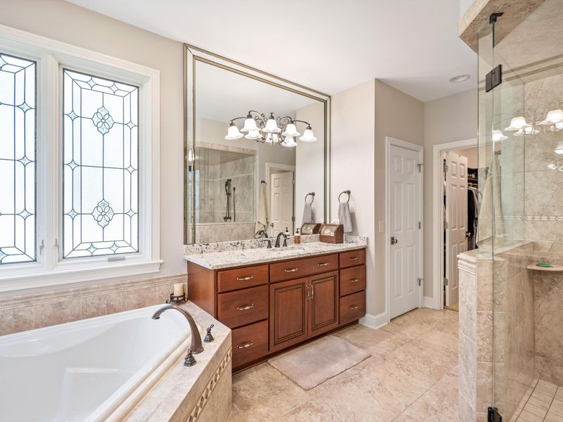 931 Squire Oaks Drive, Villa Hills, KY 41017 Photo 17