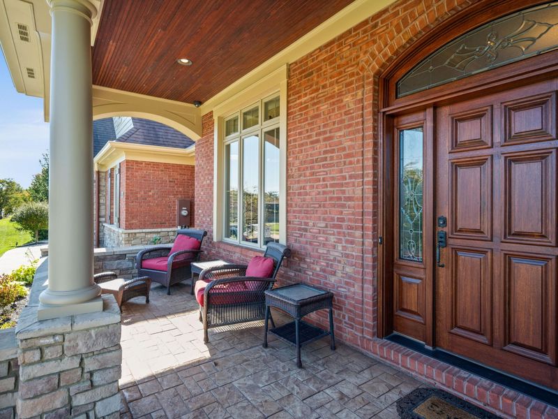 931 Squire Oaks Drive, Villa Hills, KY 41017 Photo 3