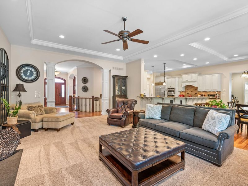 931 Squire Oaks Drive, Villa Hills, KY 41017 Photo 8