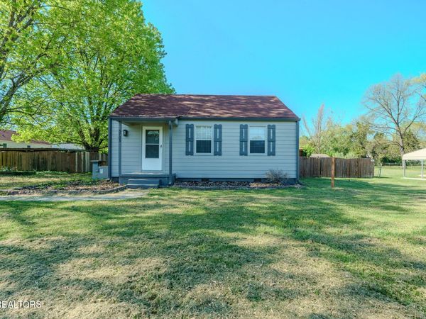 3703 Fairmont Blvd, Knoxville, TN 37917