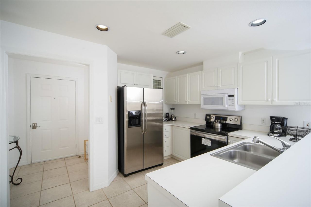 3702 54th Drive W, Unit 202, Bradenton, FL 34210 Photo