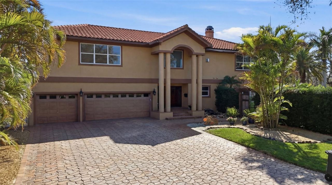 303 Sunny Lane, Belleair, FL 33756 Photo