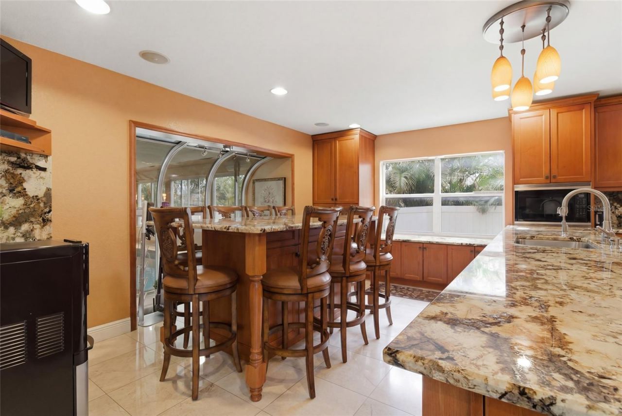 303 Sunny Lane, Belleair, FL 33756 Photo