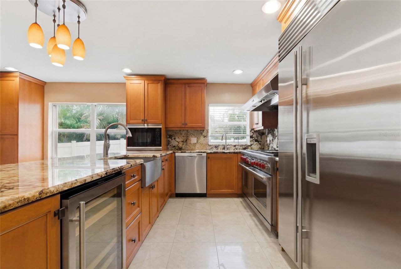 303 Sunny Lane, Belleair, FL 33756 Photo