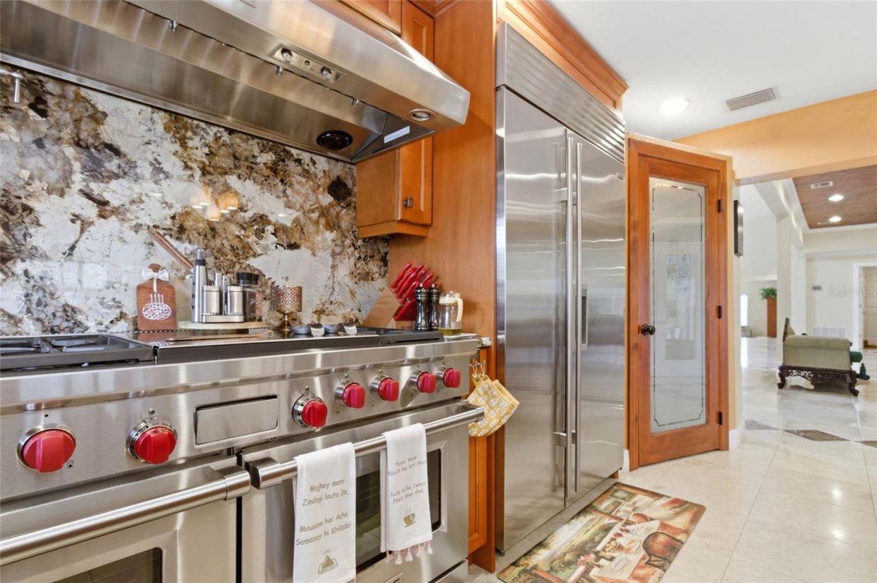 303 Sunny Lane, Belleair, FL 33756 Photo