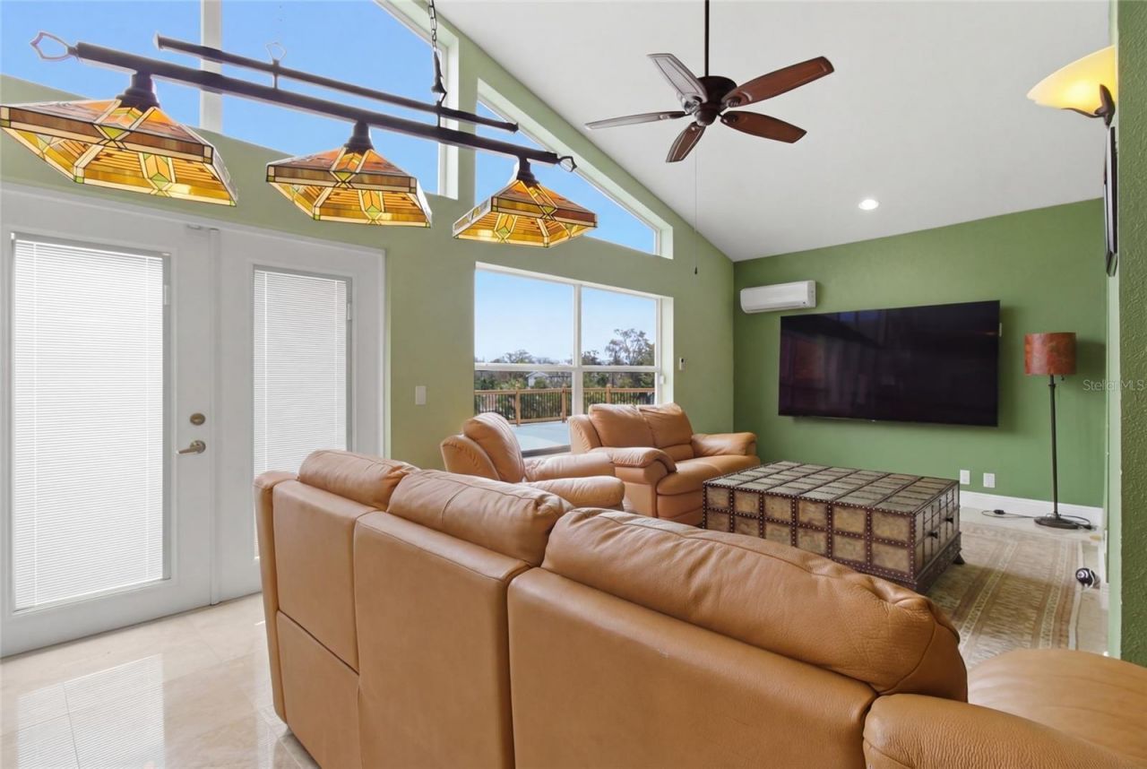 303 Sunny Lane, Belleair, FL 33756 Photo