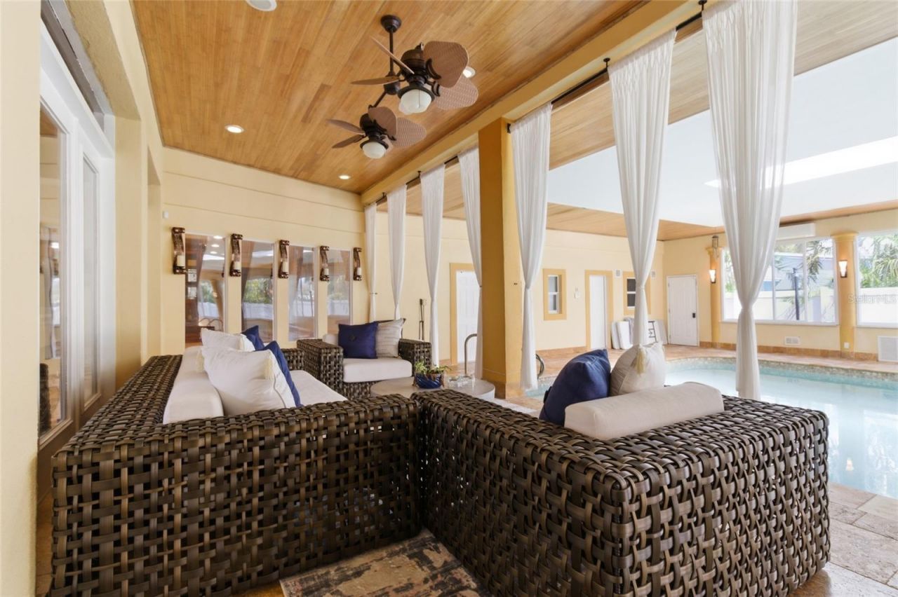 303 Sunny Lane, Belleair, FL 33756 Photo