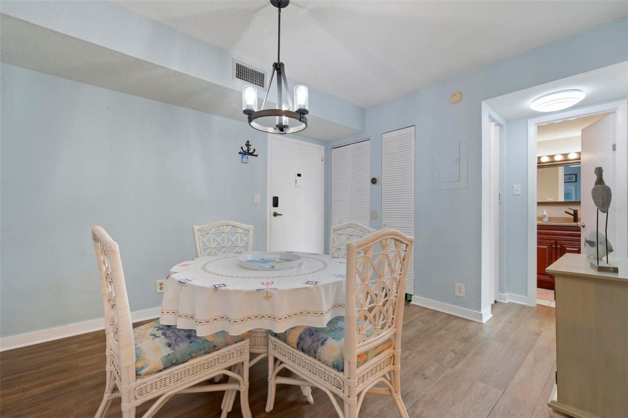 2901 26th Street W, Unit 303, Bradenton, FL 34205 Photo