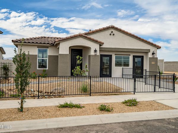 17578 W ILLINI Street, Goodyear, AZ 85338