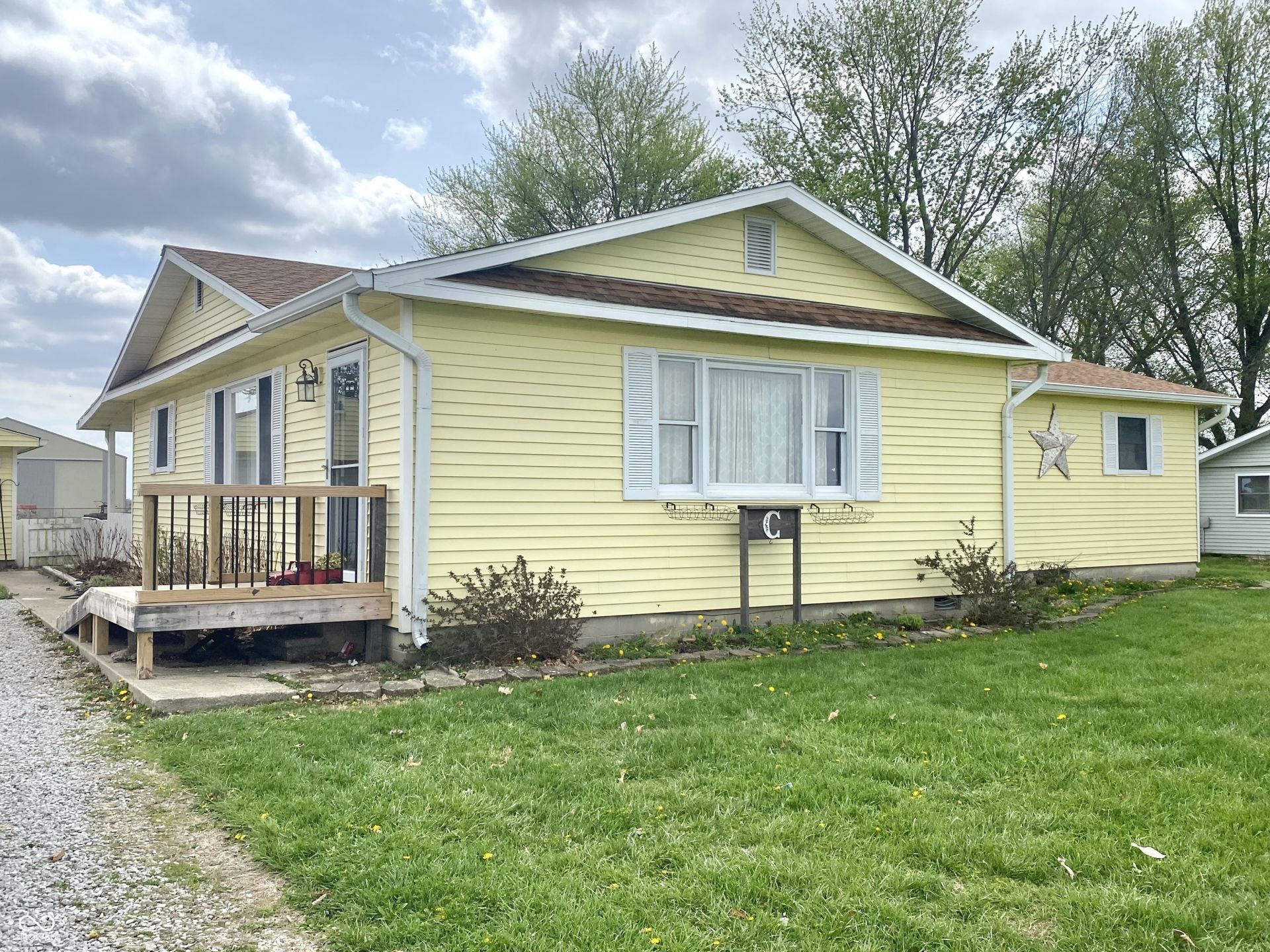 1096 S County Road 600 W, Danville, IN 46122 Main Photo