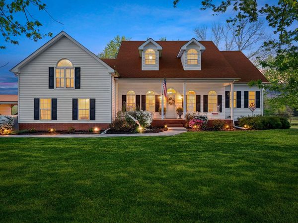 6930 Hall Rd, Greenbrier, TN 37073