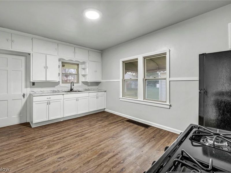 6610 Clark Avenue, Cleveland, OH 44102 Photo 13