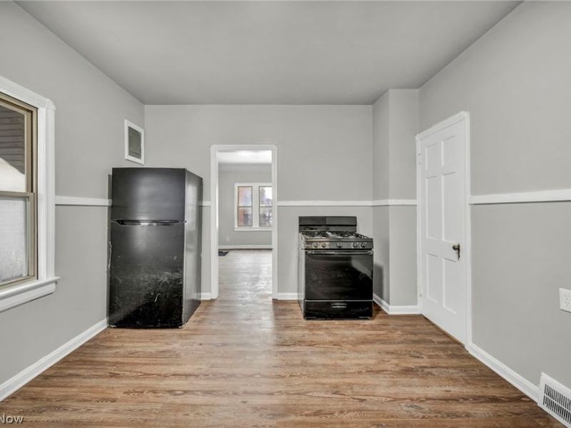 6610 Clark Avenue, Cleveland, OH 44102 Photo 18