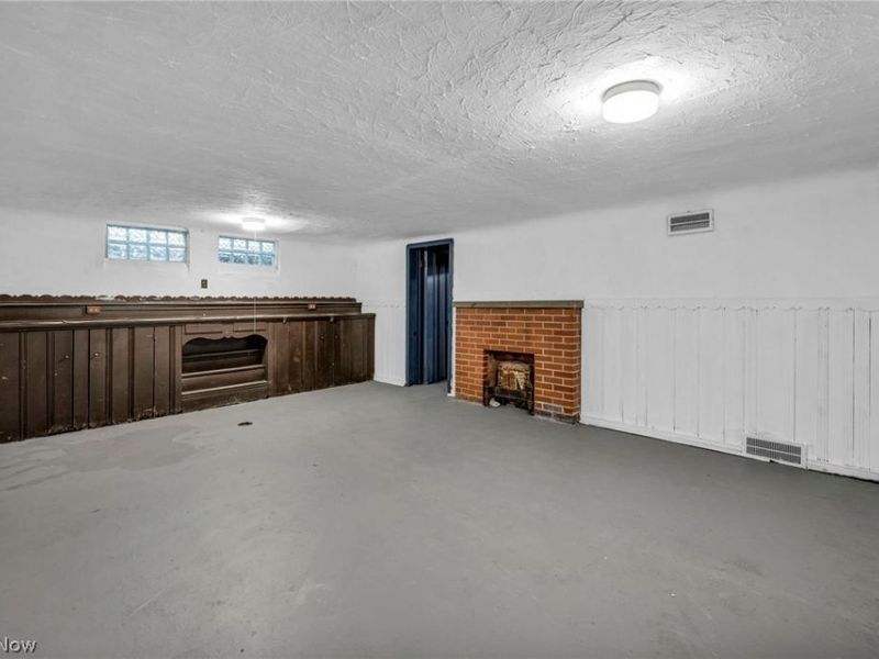 6610 Clark Avenue, Cleveland, OH 44102 Photo 23