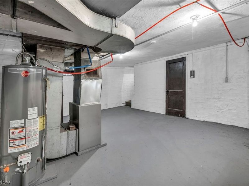 6610 Clark Avenue, Cleveland, OH 44102 Photo 26