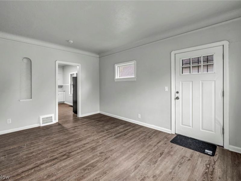 6610 Clark Avenue, Cleveland, OH 44102 Photo 8