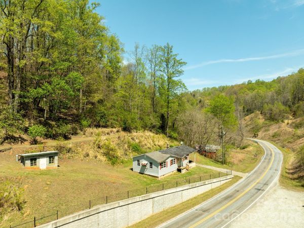 2687 Indian Grave Road , Lenoir, NC 28645