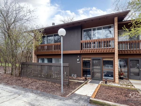 5938 Greenview Road, Lisle, IL 60532