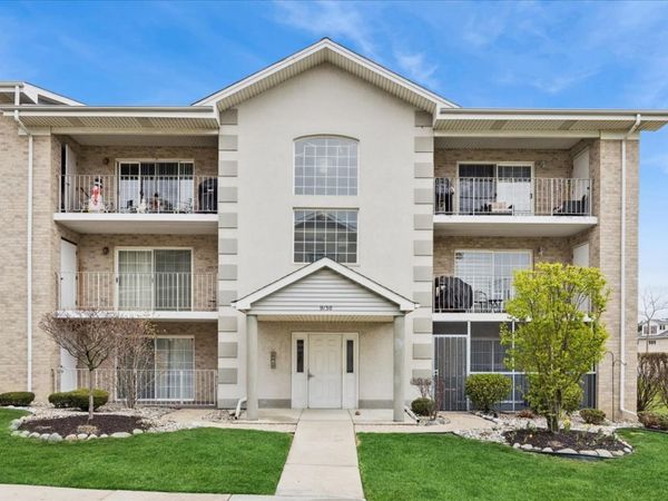 9130 W 95th Street , Unit 1B, Hickory Hills, IL 60457