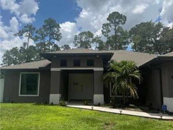 904 Edison AVE, LEHIGH ACRES, FL 33972