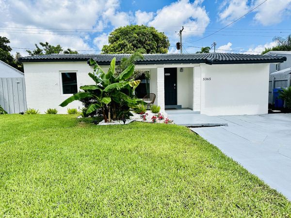 5365 N Andrews Avenue, Oakland Park, FL 33309