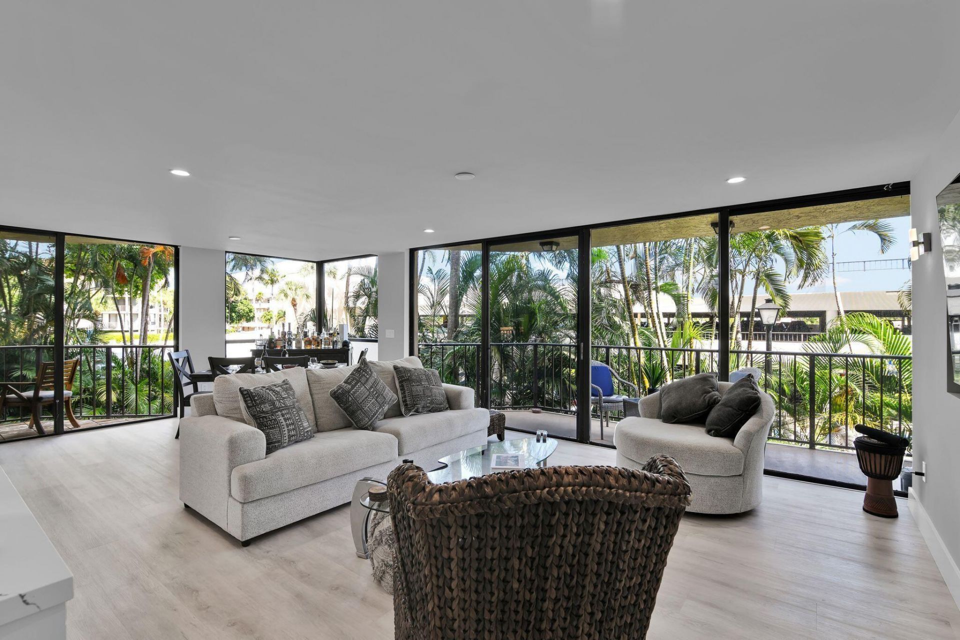 859 Jeffery St, Unit 202, Boca Raton, FL 33487 Photo